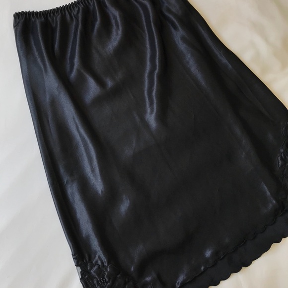 Vintage Black Slip Skirt - Picture 4 of 5